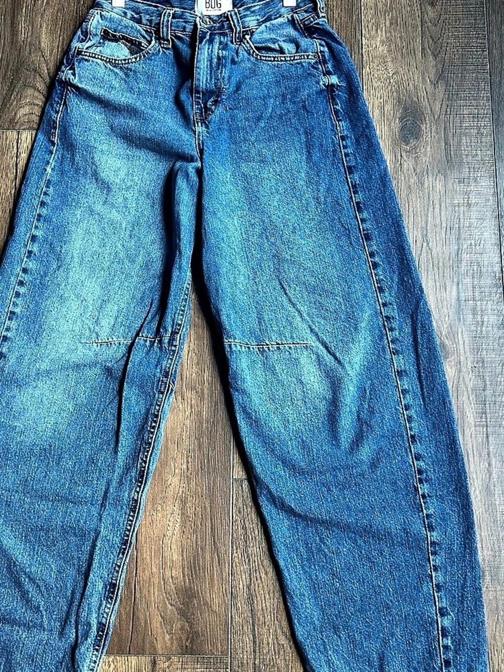 BDG Boyfriend Jeans in Blue Waist 27W